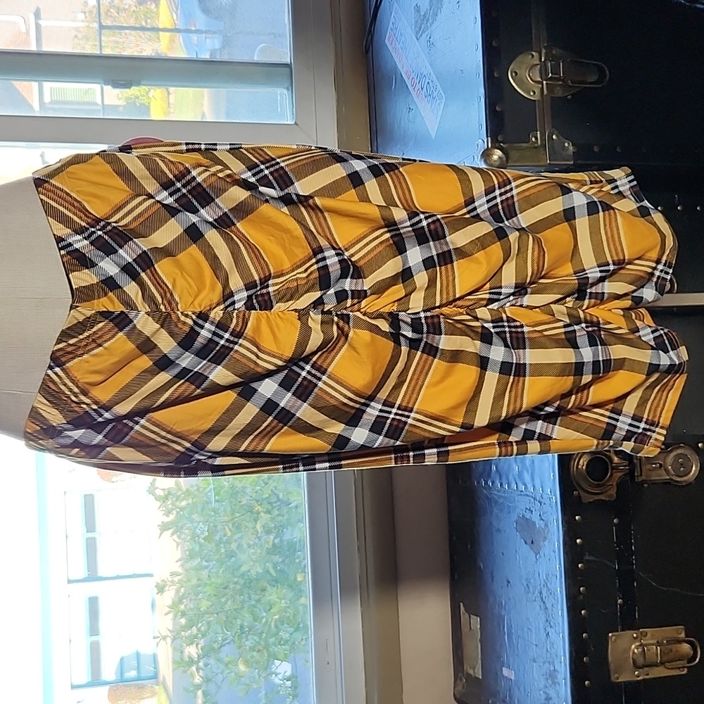 FULL CIRCLE TRENDS Tartan Pattern Ruched Front Skirt 1X
